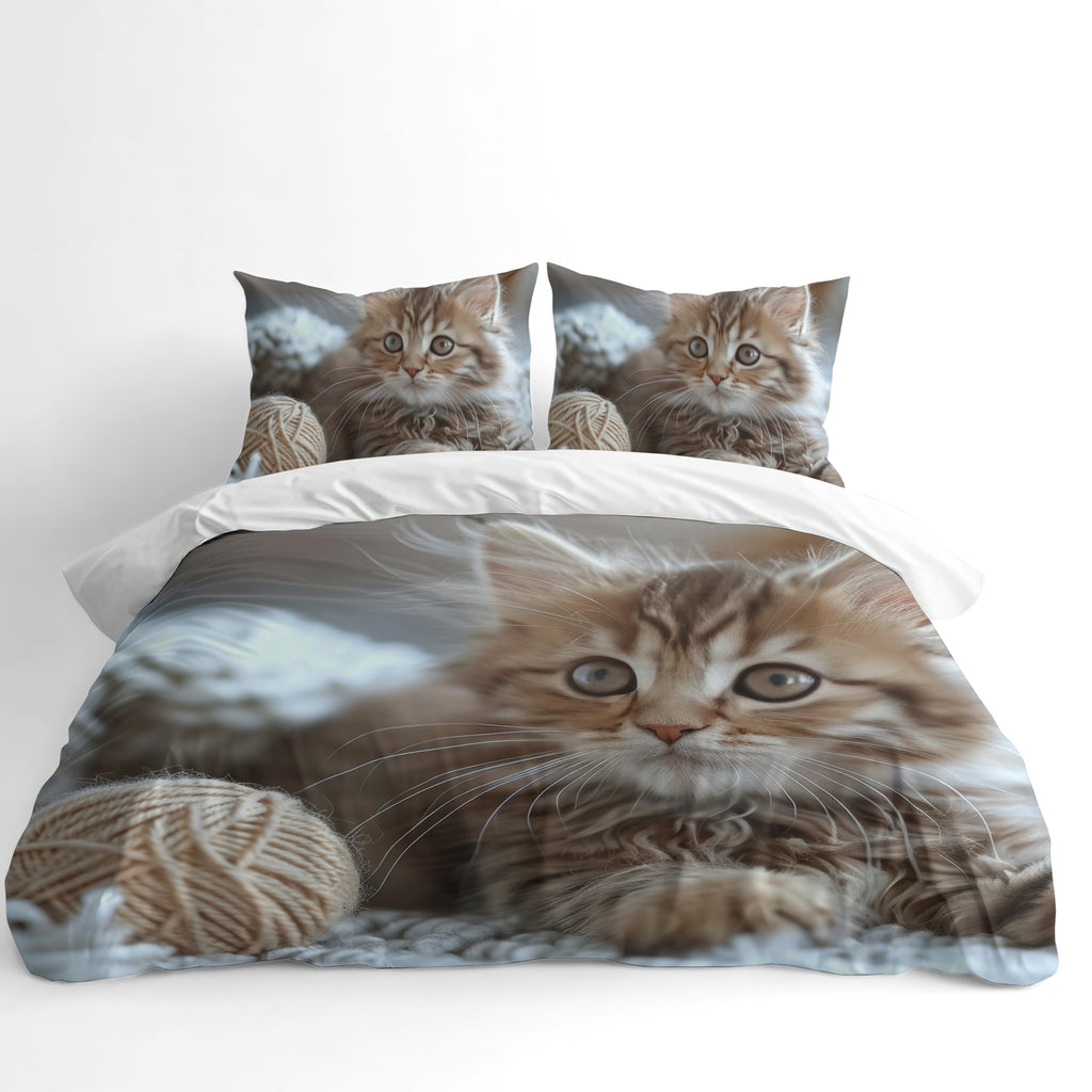 Cat Duvet Cover Set – Kitten near Ball of Yarn